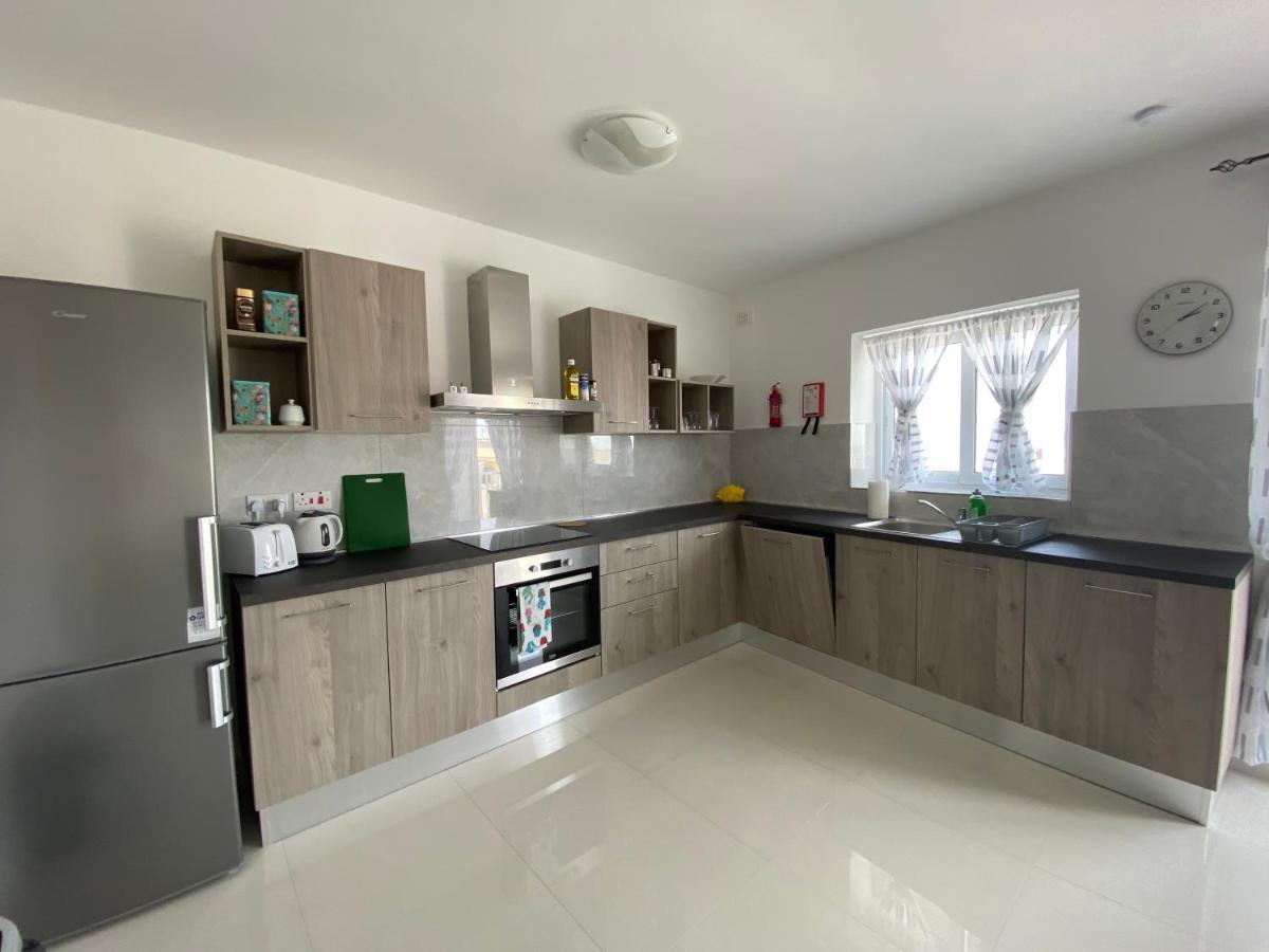 Sunshine Apartments Mellieha - modern three bedroom apartment - Apt No 1 Buitenkant foto