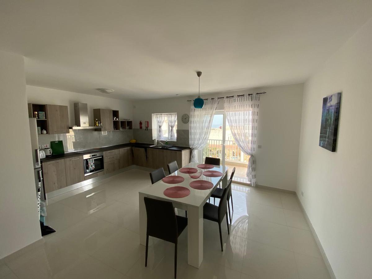 Sunshine Apartments Mellieha - modern three bedroom apartment - Apt No 1 Buitenkant foto